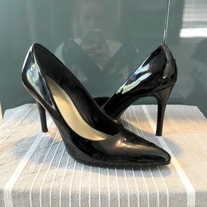 Nine West black Patton leather heels. Size 6 1/2